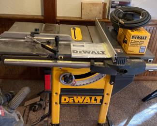 DeWALT  Table Saw