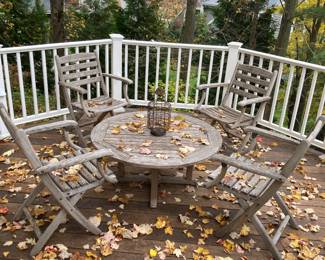 TEAK Conversation Table & 4 Folding Arm Chairs