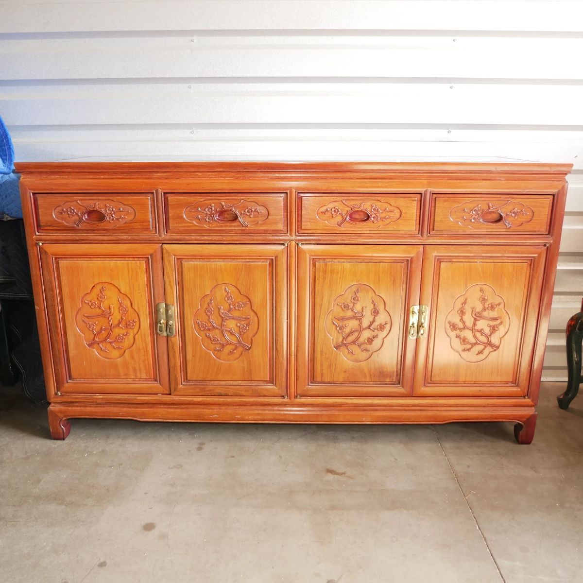 Estate Liquidation Rosewood Furniture/ Asian... starts on 10/26/2023