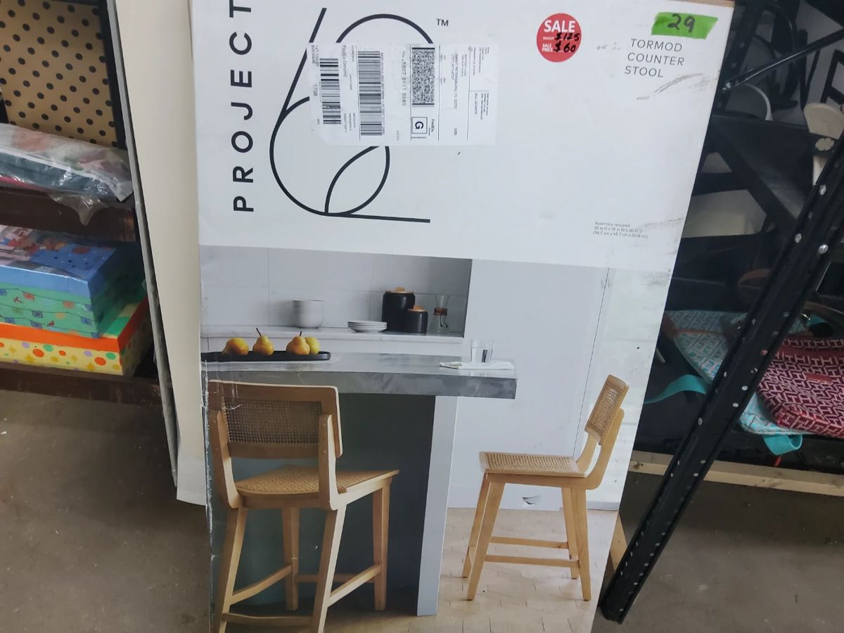 SEVERAL ONLINE AUCTIONS!!!!! in Lorain, OH starts on 10/25/2023