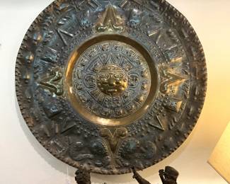 Embossed wall décor