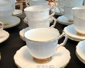 Aynsley "Golden Crocus"  - fine English bone china