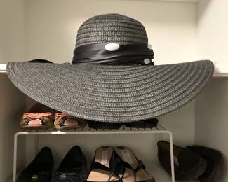 Big straw hat . . . perfect for the derby