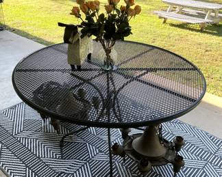 Round patio table; 2 vintage light fixtures