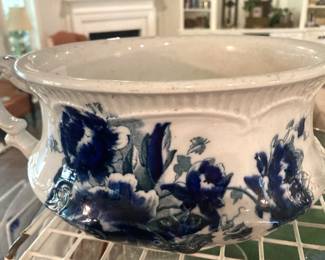 Antique chamber pot