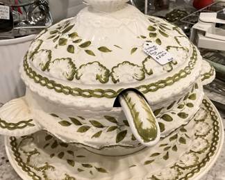 Large tureen