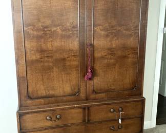 Antique linen press
