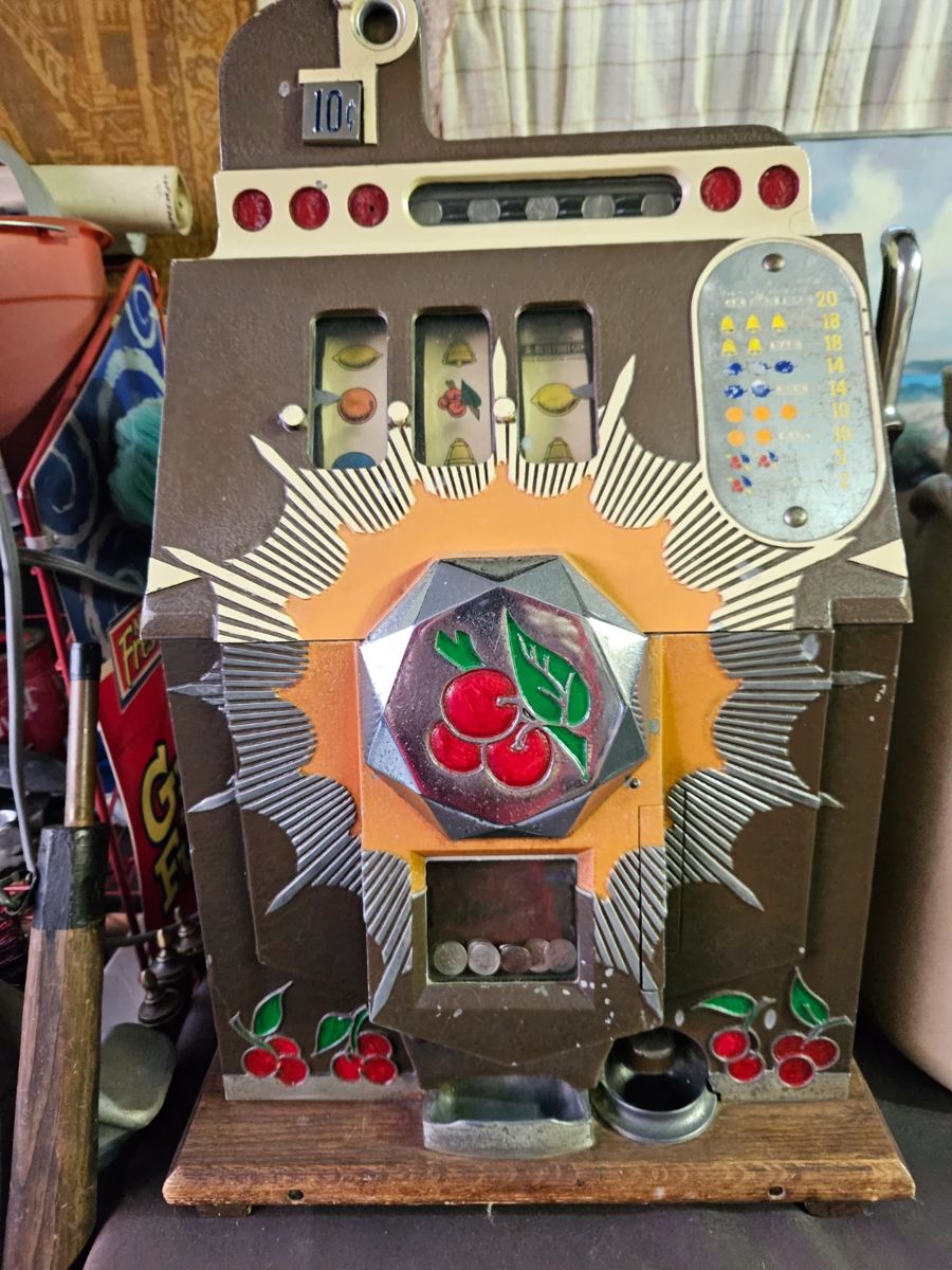 Ed's Estate Sale in Guilderland, NY starts on 10/28/2023