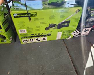 New Greenworks Pro 60 Volt Max 21 in self propelled cordless Lawn Mower