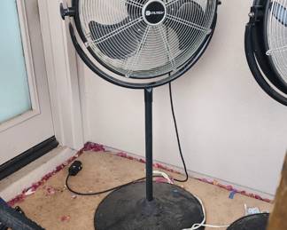 Utilitech pedestal fan