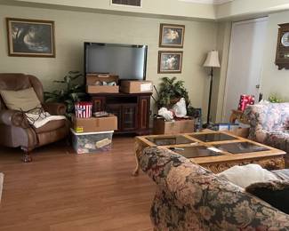 International Floral Camelback Oversized Sofa & Loveseat, Oversized Coffee Table, Framed & Signed Winberg Prints, Leather Recliner