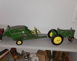 Vintage John Deere Metal Tractor