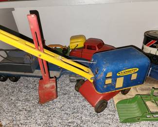 Vintage Wyandotte Construction Co, Dozer