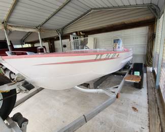 1958 Texas Maid Boat from Louisville. - 1957 Motor
