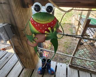 Frog Yard Decor