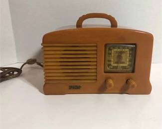 Art Deco Fada Catalin Radio 