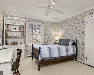 Room view -  $400 -Twin bed with mattress