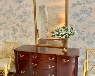 Room view - Chairs and mirror are sold