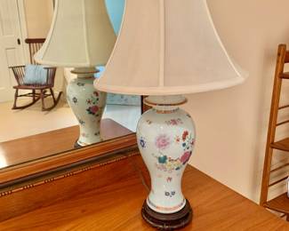 $60 - Accent lamp - 24" H, base 5" diam