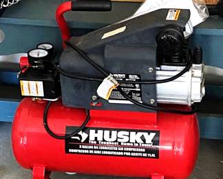 Husky 3 gal Air Compressor