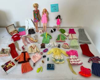 Vintage 1960s Barbie And Skipper Dolls And Clothes