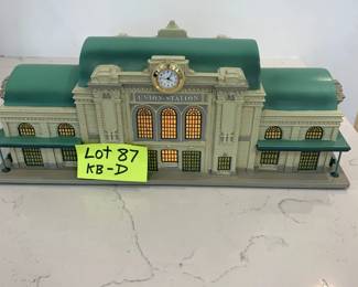 Hawthorne Village Union Station 15.25 long x 5.75 Tall