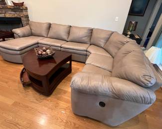 **PRE-SALE AVAILABLE** Excellent Condition! Fabrique Par Sectional Sofa (4 pieces) w/Pullout Sleeper