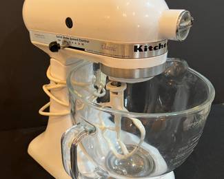 KitchenAid® Tilt-Head Glass Bowl w/Measurement Markings & Lid