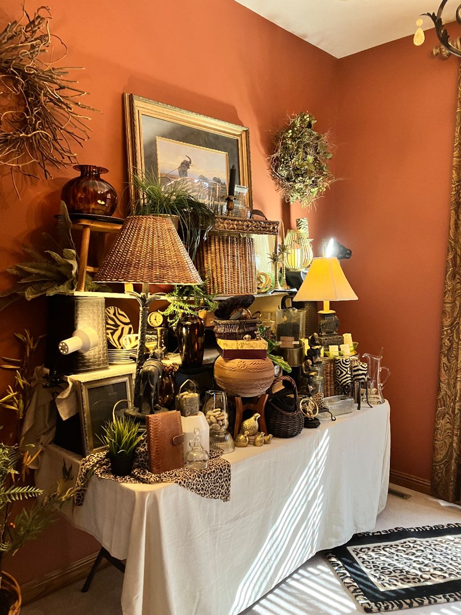 Canterbury Estate Sale in Springfield, MO starts on 11/2/2023