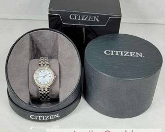 18 Citizen Eco Drive Womens Watch. Has box and case.