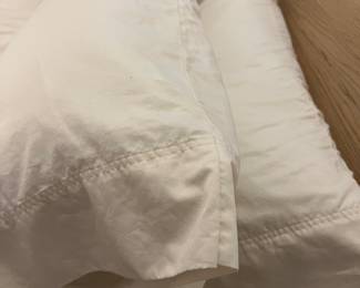 Queen and full linens 