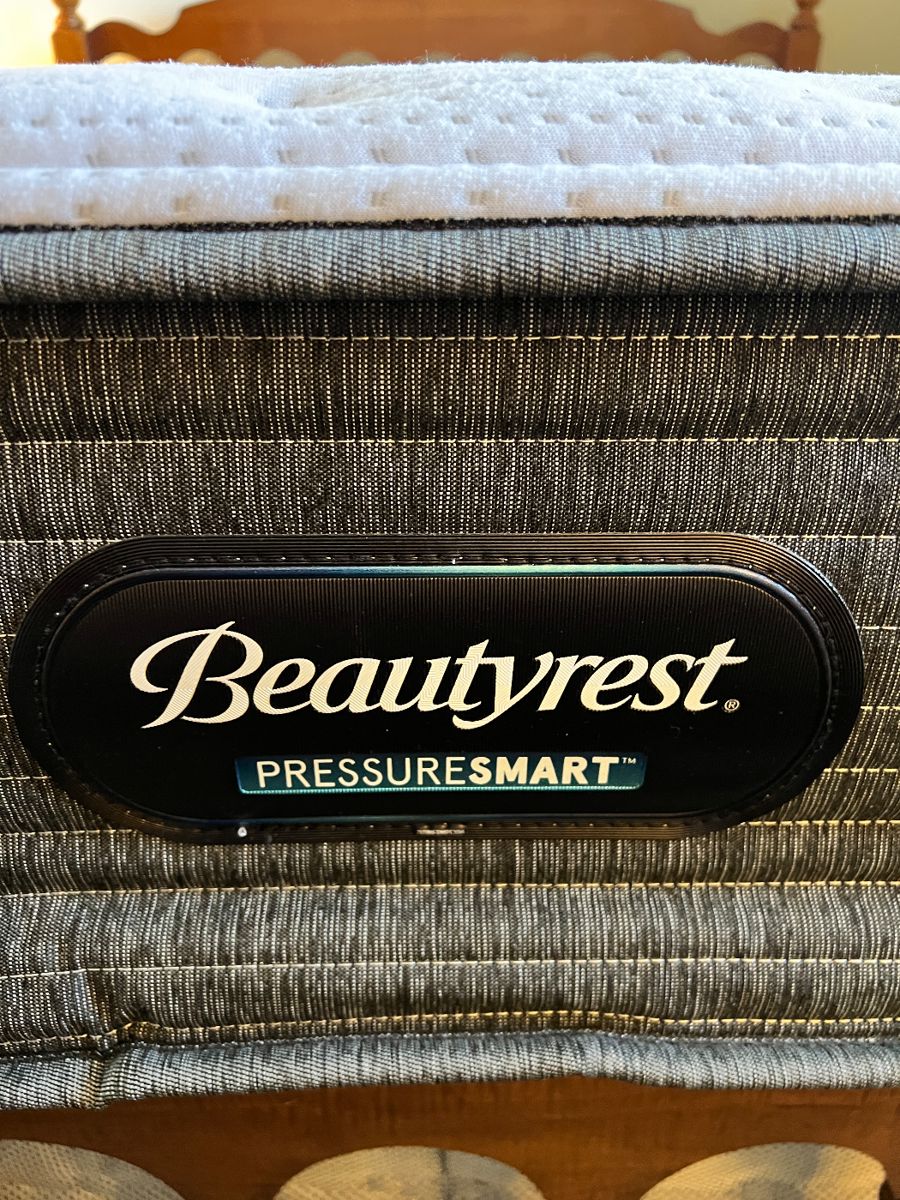 50 OFF Estate Sale in Hamilton Square, NJ starts on 11/11/2023