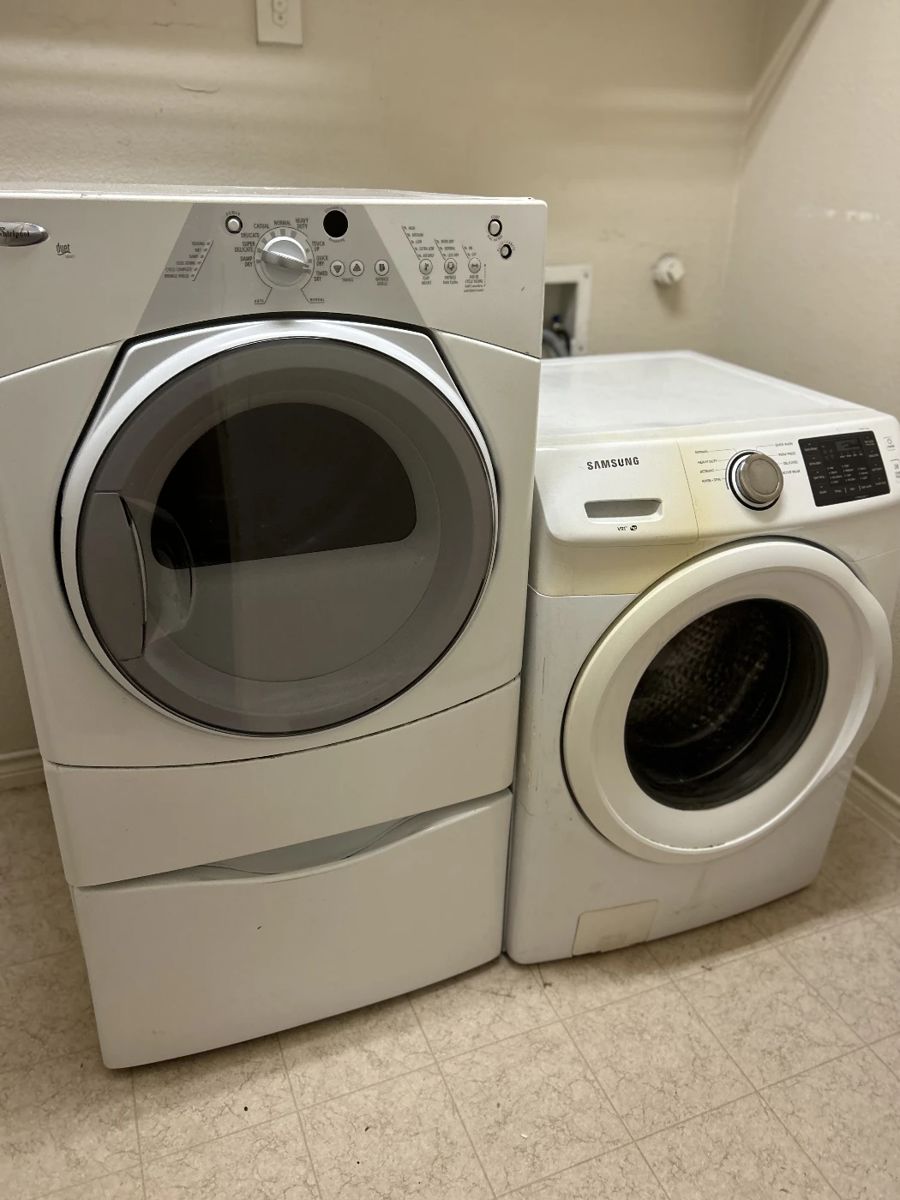 Short Notice Estate Sale! This Weekend! starts on 10/27/2023