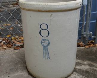 Blue Ribbon 8 gallon crock