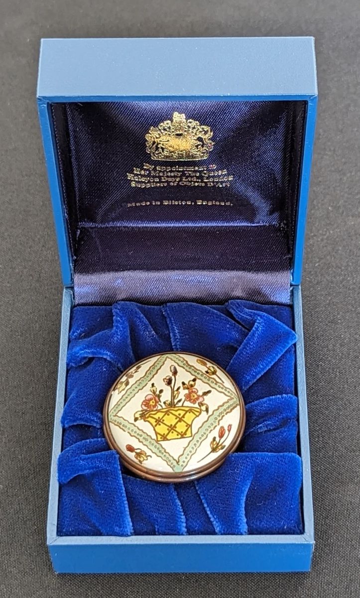 Excellent Collections in Edina Estate Auction... starts on 11/1/2023