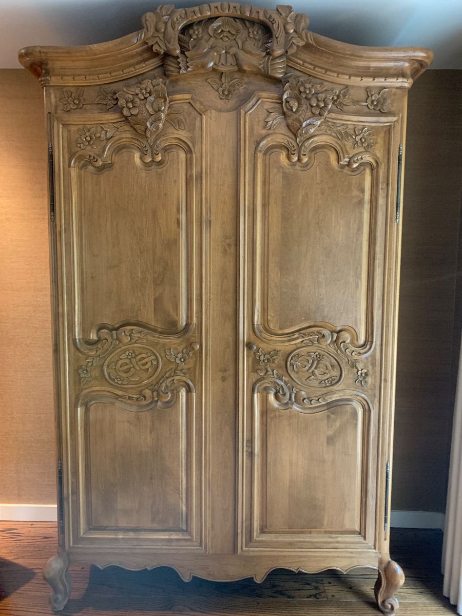 Southwest Hills ESTATE SALE in Portland, OR starts on 12/2/2023