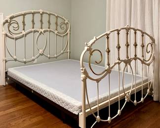 Elliott's Design, Inc. Queen Iron Bed