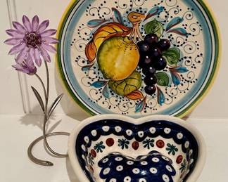 Decorative Dishes & Flower Decor