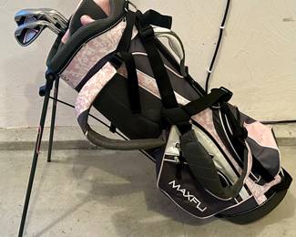 Women's Golf Clubs & Bag
