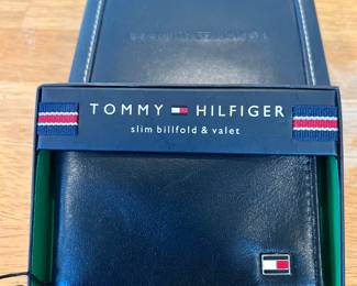 Tommy Hilfiger Slim Billfold & Valet