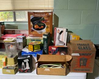 Kitchen appliances & more downstairs