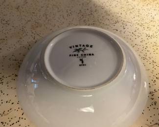 Set of dishes - 42 pieces including plates, cups, saucers, & bowls. Made in Japan - Vintage fine China