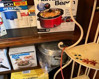 Kitchen appliances & more downstairs