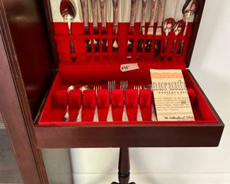 Kitchen - new red velvet lined box for silverware