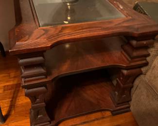Tiered end table with glass insert top