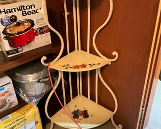 Metal folding shelf unit