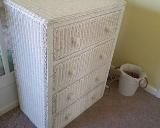White wicker 4-drawer dresser