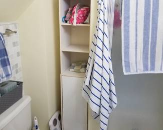 Bath storage cabinet