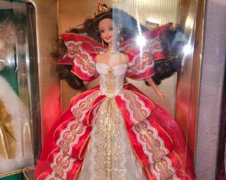 Happy Holidays Special Edition Barbie Red #17832!

