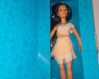 Disney Pocahontas 15” Vinyl Keepsake Doll 41825!
